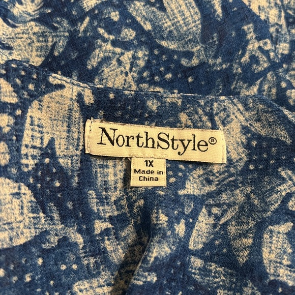 NorthStyle Plus Flyaway Top - Picture 10 of 12